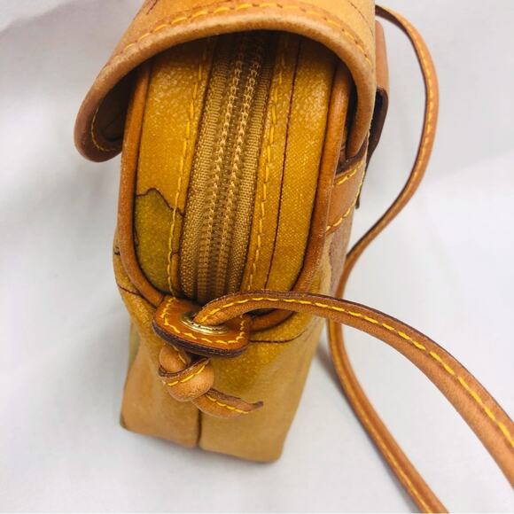 Alverio Martin Classe Geo Tan Leather Crossbody Bag - Picture 4 of 16